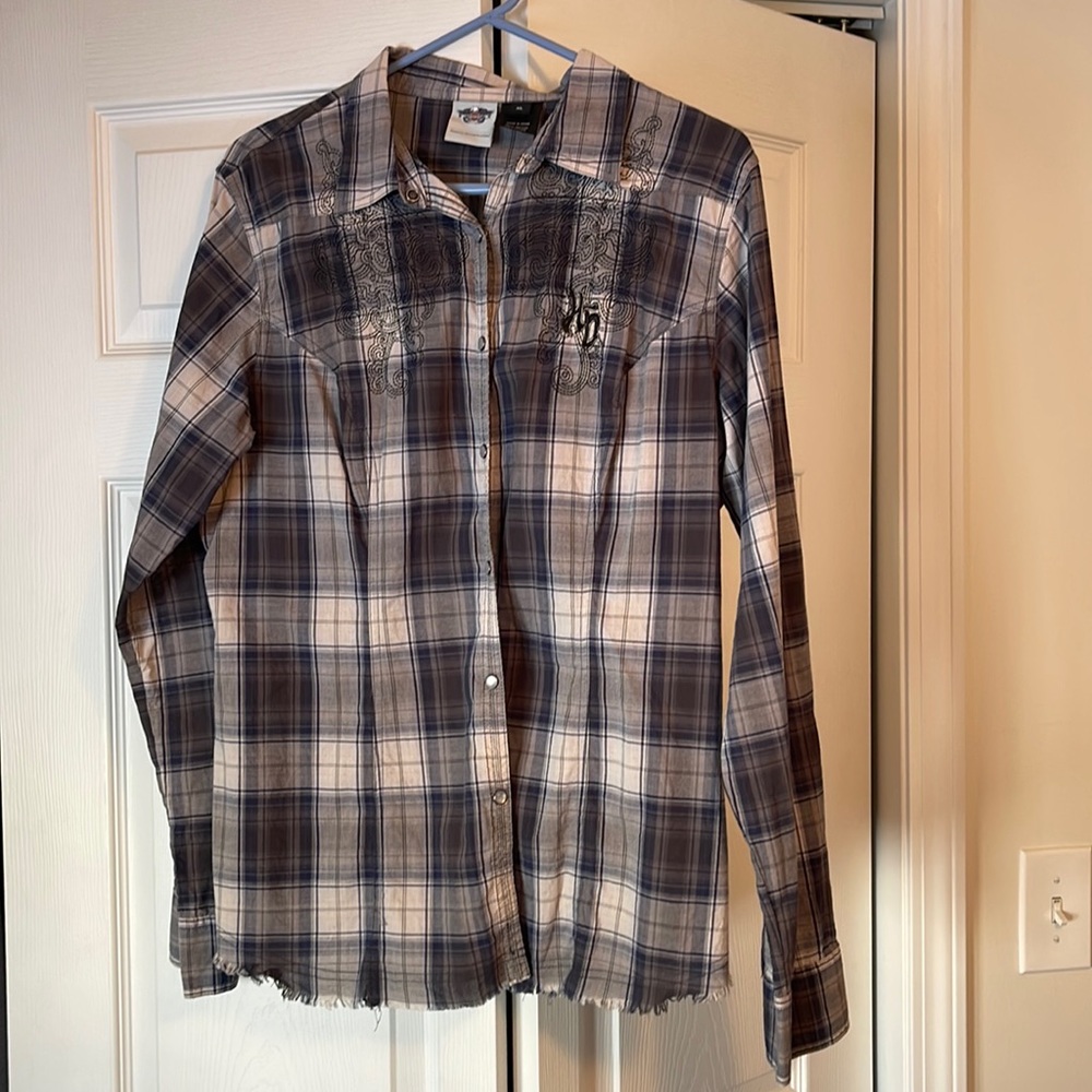 Women’s HD shirt